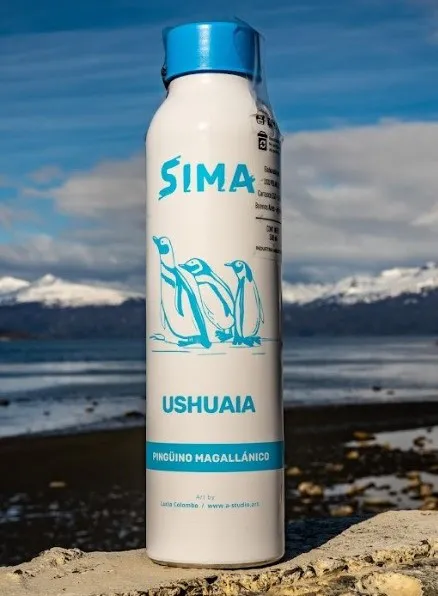SIMA "agua purificada en envases 100% libres de plástico"