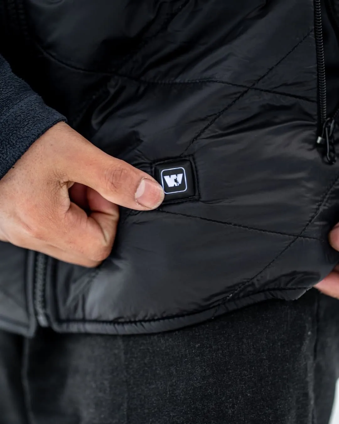 ¡Descubrí el Chaleco Wanderwarm con Calor Integrado! 😎😉 ¿Quieres mantenerte caliente y cómodo en cualquier aventura o día frío Nuestro chaleco Wanderwarm es la solución perfecta.  (5)