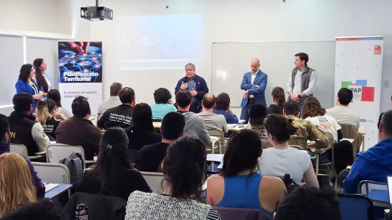 WhatsApp Image 2025-10-18 at 21.33.41