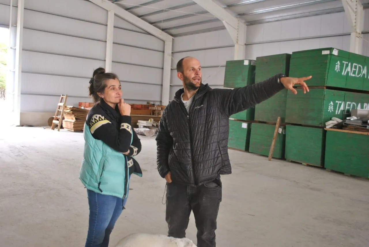 photo_5098582396529389597_y