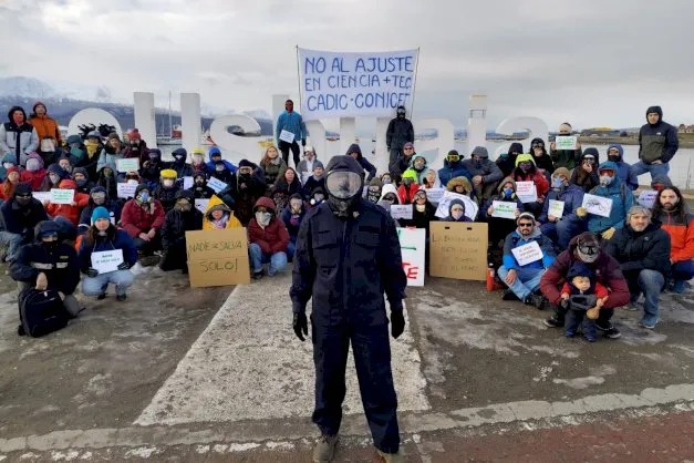 “El cientificidio avanza”