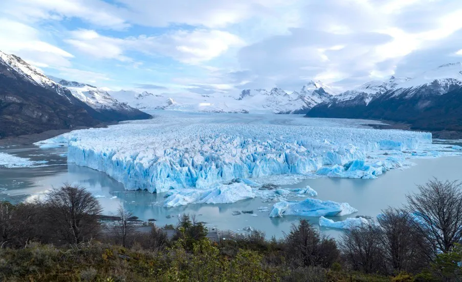 glaciares-argentina-6940a5eb65cc9-694150eb405b5