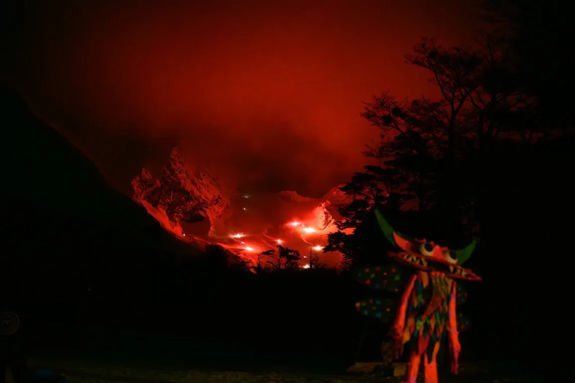 photo_4947719651622760086_y