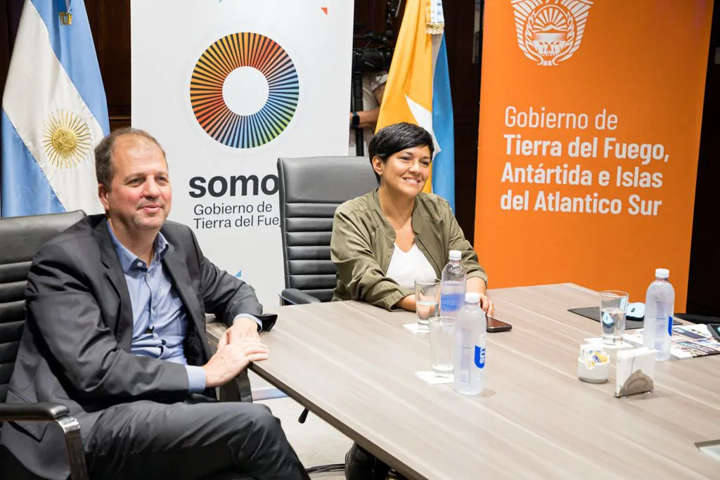 photo_5096226765881327075_y