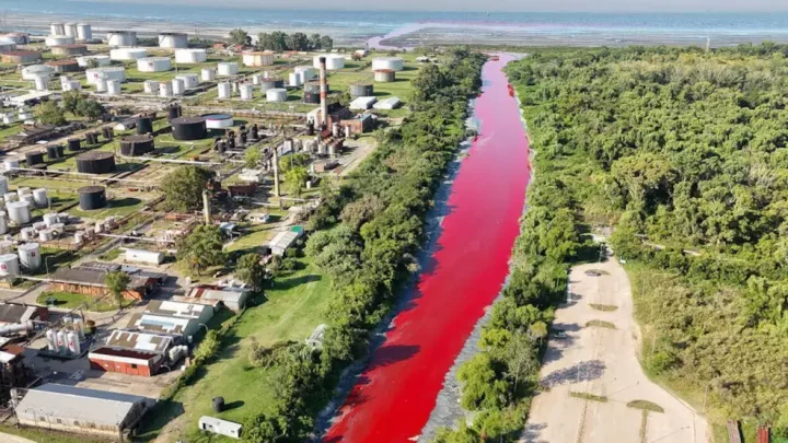 arroyo-sarandi-se-tino-de-rojo-.jpg-7ae3b