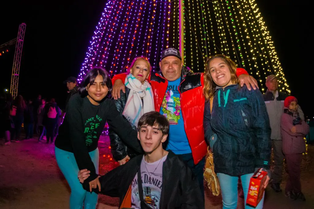 WhatsApp Image 2023-12-08 at 20.04.03 (1)