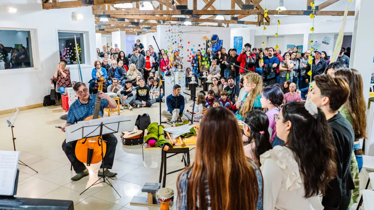 WhatsApp Image 2023-11-14 at 09.58.41 (1)