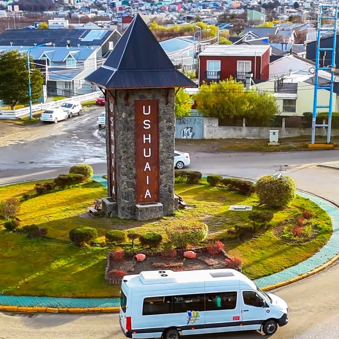 🚐 Movete con libertad, viajá con confianza.En Grupo Yámanas contamos con flota terrestre propi (3)