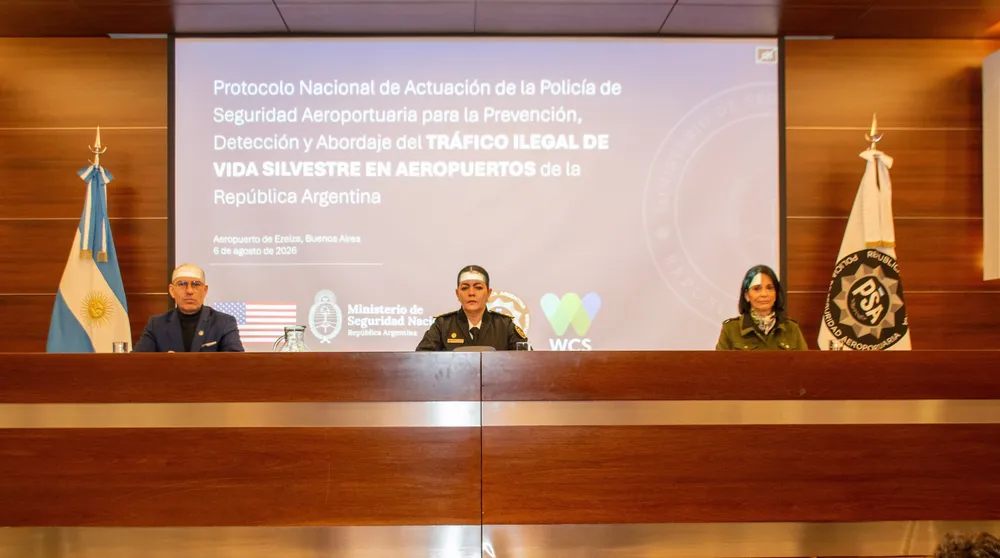 Andersch, Pereyra y Righi en la Apertura de la Capacitación Protocolo Nacional Trafico Vida Silvestre en aeropuertos_Credito Policía de Seguridad AeroportuariaCapacitación Protocolo Nacional Trafico Vida Silvestr