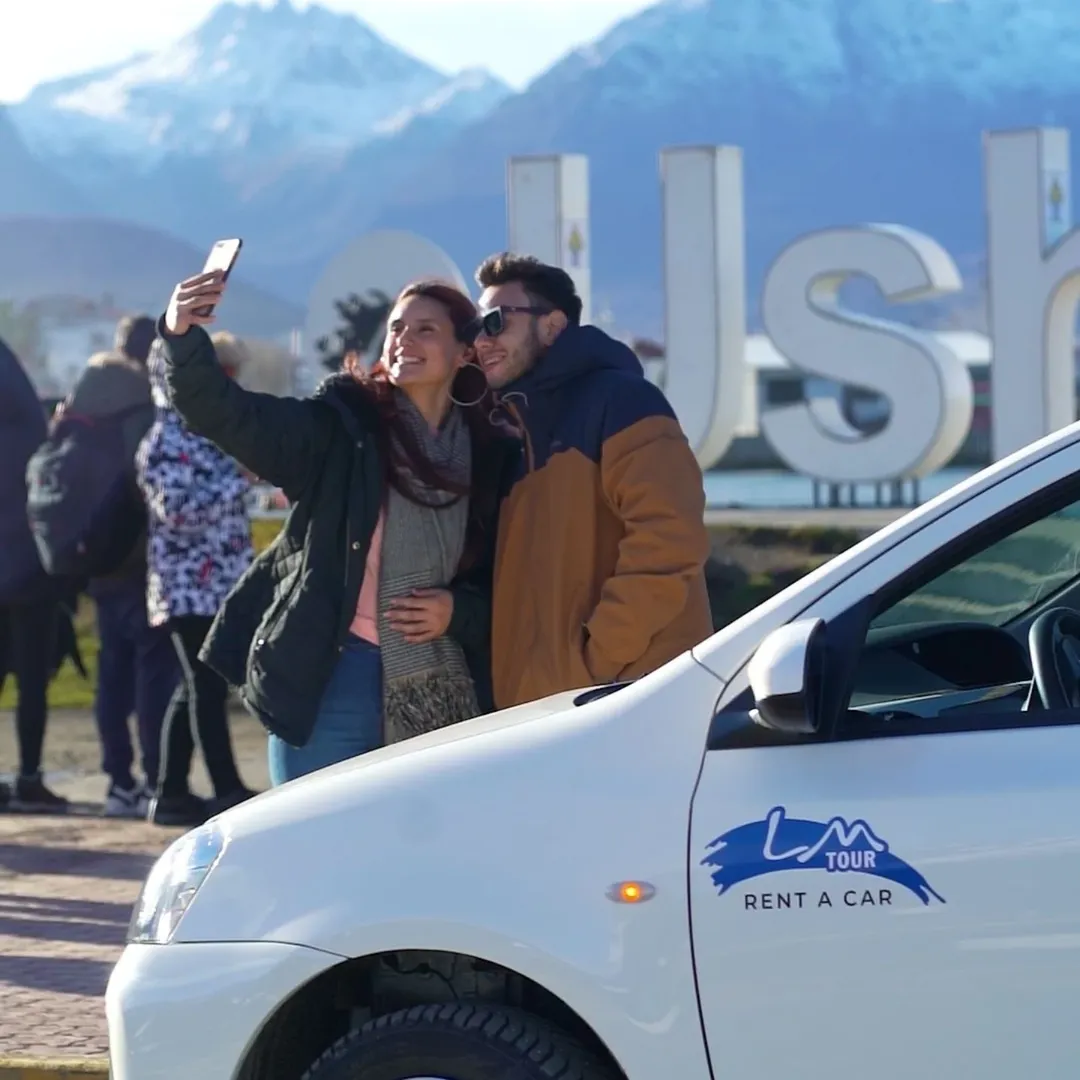 🚗 ¡Explorá Ushuaia a tu ritmo!Con nuestro servicio de alquiler de autos, podés recorrer la isl (2)